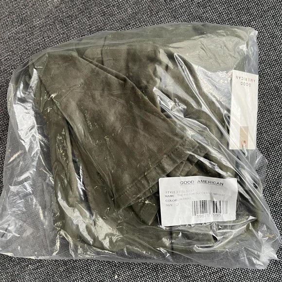 Good American Fit For Success Jumpsuit size 1 in FERN - Picture 2 of 3